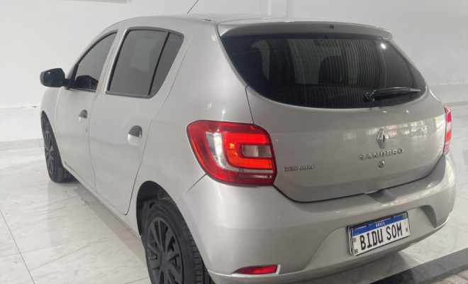 Economia, praticidade e confiança em um só carro-12