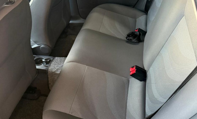 VW - VolksWagen Polo 1.6 E-Flex-5