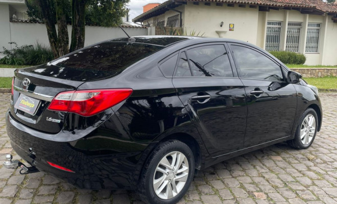 Hyundai HB20S Premium 1.6 Flex 16V Mec. 4p 2014 Flex-1