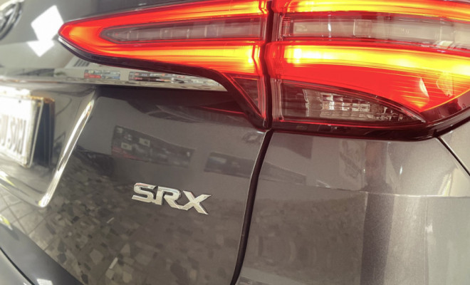 Toyota Hilux SW4 SRX 2024 Diesel 4x4 Automática — luxo, potência e segurança em um só SUV.-14