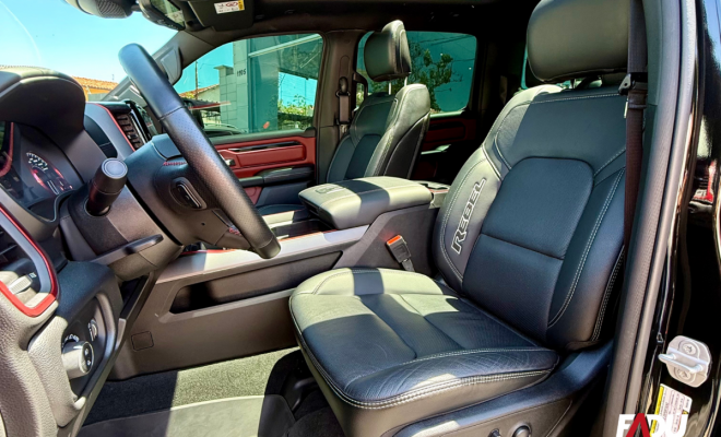 RAM 1500 REBEL 5.7 HEMI CD V8 4x4 Aut. 2022 Gasolina-6