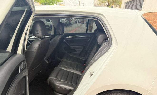 VW - VolksWagen Golf Highline 1.4 TSI 140cv Aut. 2014 Gasolina-7