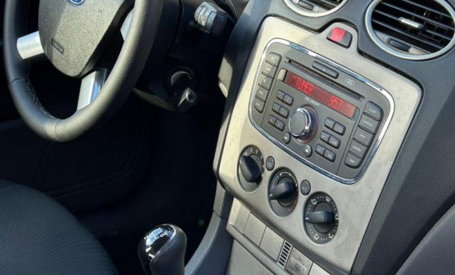 Ford Focus 1.6 S/SE/SE Plus Flex 8V/16V  5p 2013 Flex-14