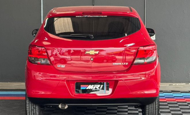 GM - Chevrolet ONIX HATCH LTZ 1.4 8V FlexPower 5p Aut. 2016 Flex-4