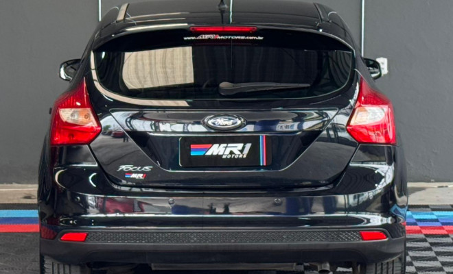 Ford Focus 1.6 S/SE/SE Plus Flex 8V/16V  5p 2014 Flex-4