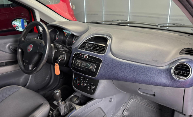 Fiat Punto ATTRACTIVE 1.4 Fire Flex 8V 5p 2013 Flex-6
