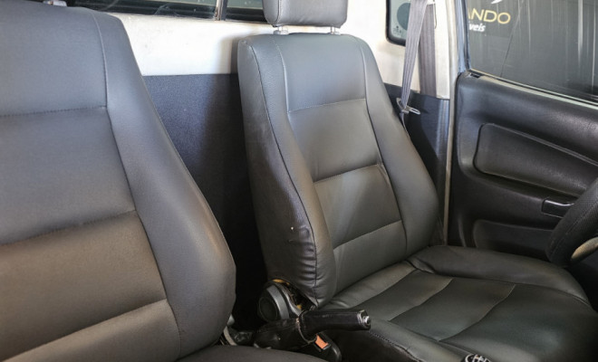 VW - VolksWagen Saveiro Super Surf 1.8 Mi Total Flex 8V 2005 Flex-2