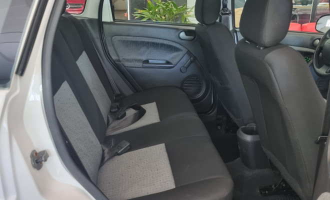 Ford Fiesta Sedan SE 1.6 8V Flex 4p 2014 Flex-3