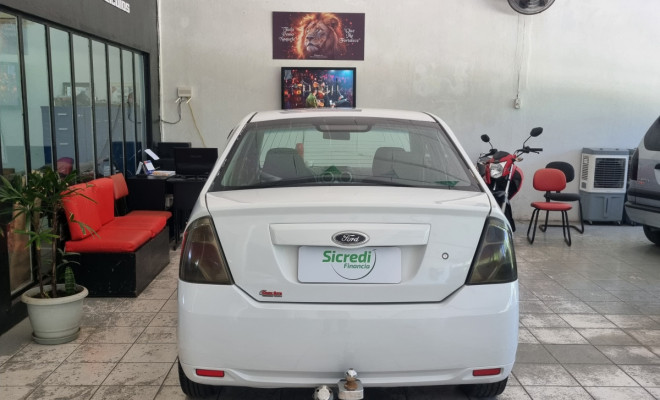 Ford Fiesta Sedan SE 1.6 8V Flex 4p 2014 Flex-5