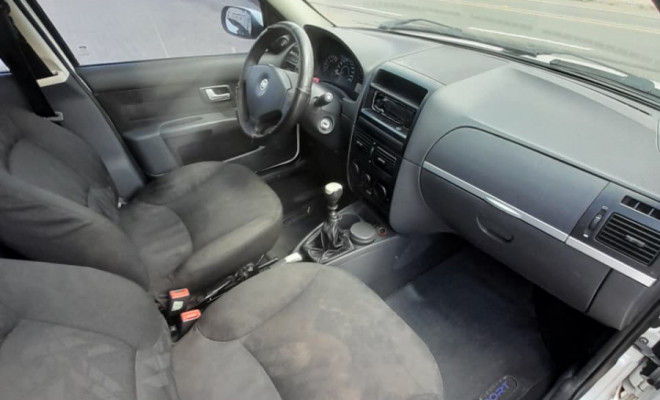 Fiat Siena ELX 1.0 mpi Fire/Fire Flex 8V 4p 2010 Flex-7