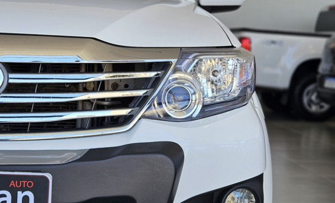 Toyota Hilux SW4 SR 4x2 2.7/ 2.7 Flex 16V Aut. 2015 Flex-4