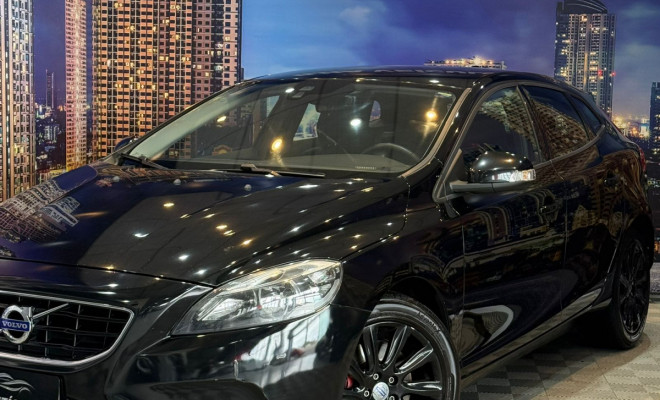 Volvo V40 T-3 KINETIC 1.5 Aut. 2016 Gasolina-0