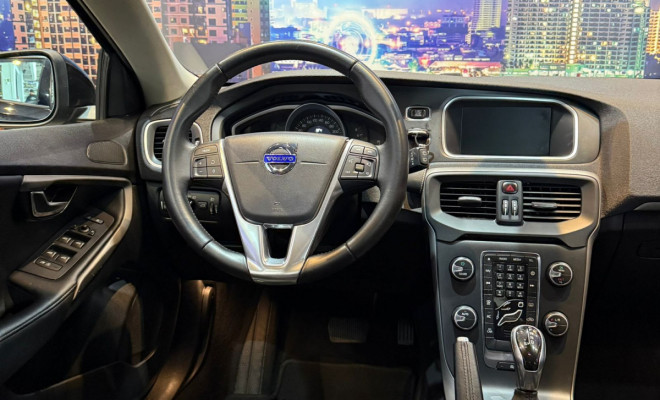 Volvo V40 T-3 KINETIC 1.5 Aut. 2016 Gasolina-5