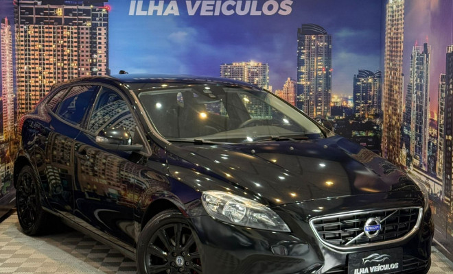 Volvo V40 T-3 KINETIC 1.5 Aut. 2016 Gasolina-1