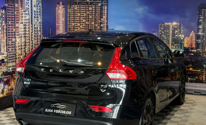 Volvo V40 T-3 KINETIC 1.5 Aut. 2016 Gasolina-11