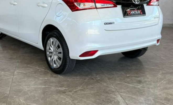 Toyota YARIS XL 1.5 Flex 16V 5p Aut. 2023 Flex-12