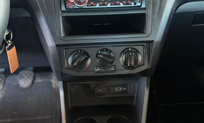 VW - VolksWagen VOYAGE 1.0 Flex 12V 4p 2023 Flex-17