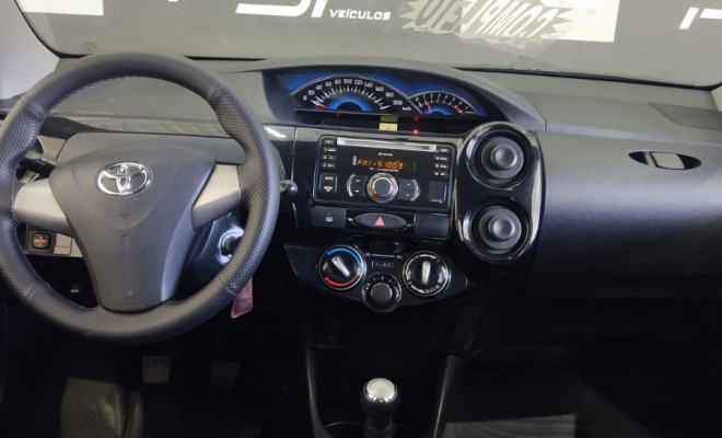 Toyota ETIOS X 1.3 Flex 16V 5p Mec. 2014 Flex-2