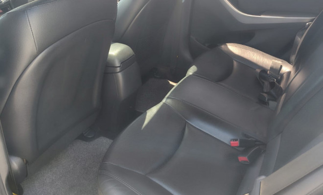 Hyundai Elantra GLS 2.0 16V Flex Aut. 2015 Flex-12