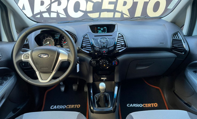 Ford EcoSport FREESTYLE 1.6 1  2017 Flex   ÓTIMO OPÇÃO DE SUV-4