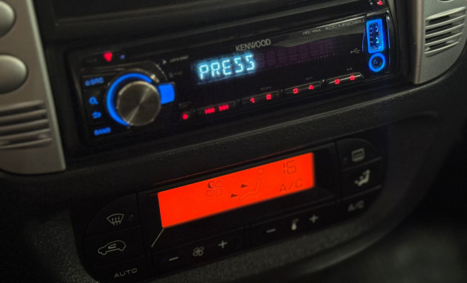 Citroën C3 Exclusive 1.4 Flex 8V 5p 2012 Flex-6