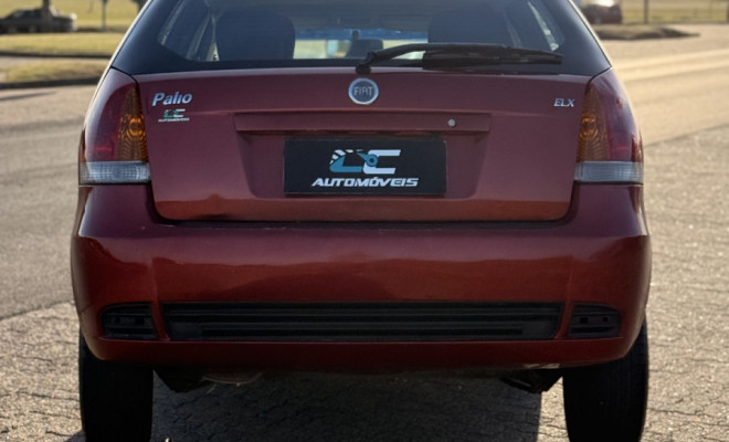 Fiat Palio ELX 1.3 Fire/30 Anos F. Flex 8V 4p 2005 Flex-3