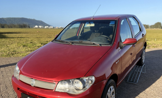 Fiat Palio ELX 1.3 Fire/30 Anos F. Flex 8V 4p 2005 Flex-4