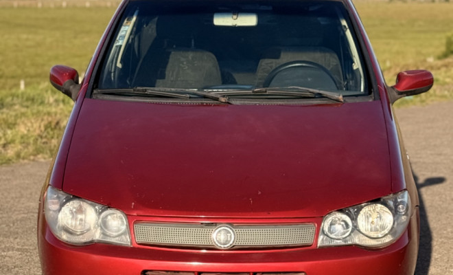 Fiat Palio ELX 1.3 Fire/30 Anos F. Flex 8V 4p 2005 Flex-0