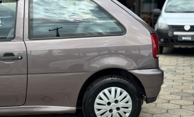 VW - VolksWagen Gol 1.0 Plus 8v 2p 2001 Gasolina-2