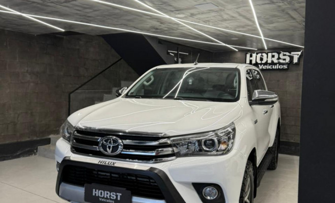 Toyota Hilux CD SRX 4x4 2.8 TDI 16V Diesel Aut. 2016 Diesel