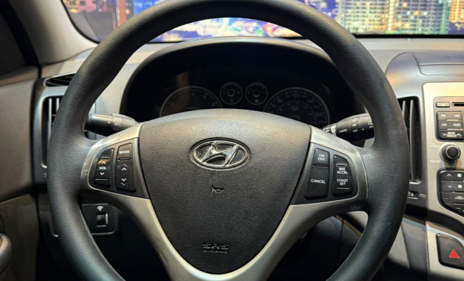 Hyundai i30 2.0 16V 145cv 5p Aut. 2011 Gasolina-6