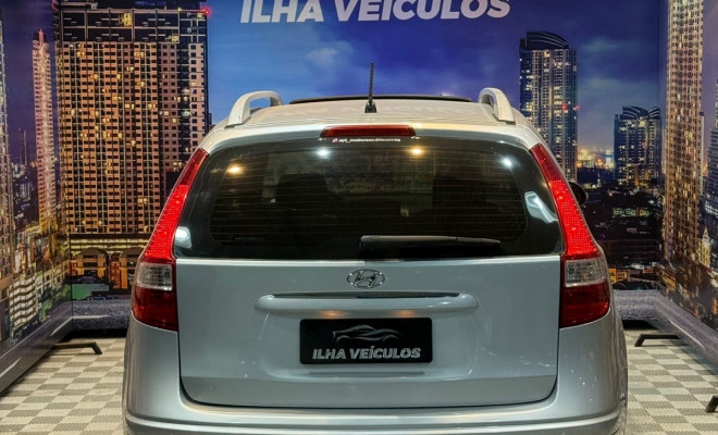 Hyundai i30 2.0 16V 145cv 5p Aut. 2011 Gasolina-12