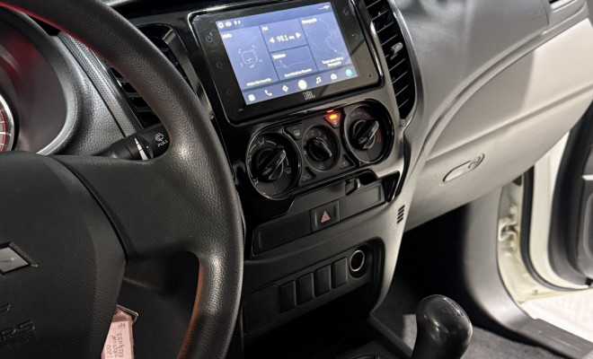 L200 Triton GS 2023 – preço imperdível para veículo revisado e pronto para rodar!-10