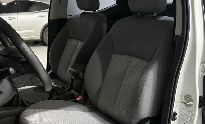 L200 Triton GS 2023 – preço imperdível para veículo revisado e pronto para rodar!-12