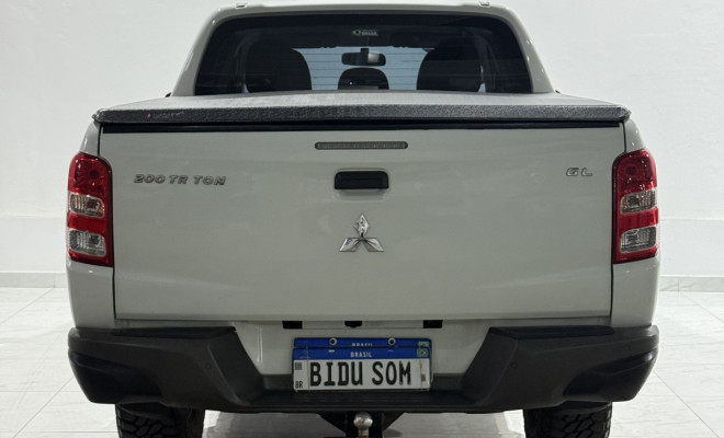 L200 Triton GS 2023 – preço imperdível para veículo revisado e pronto para rodar!-17
