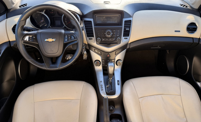 GM - Chevrolet CRUZE LT 1.8 16V FlexPower 4p Aut. 2012 Flex-9