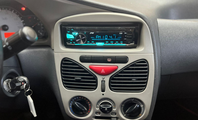 Fiat Palio ELX 1.0 Fire/30 Anos F. Flex 8V 4p 2010 Flex-8