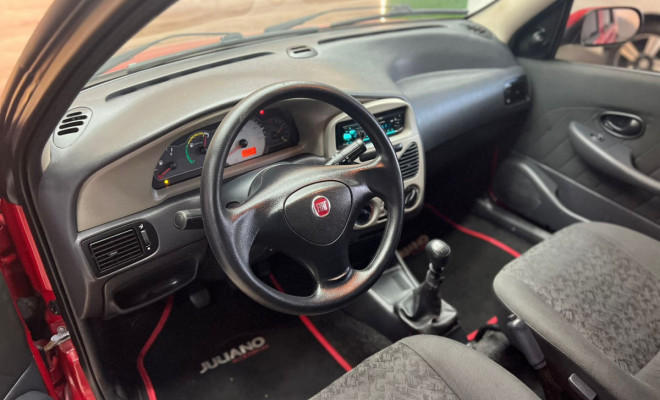 Fiat Palio ELX 1.0 Fire/30 Anos F. Flex 8V 4p 2010 Flex-3