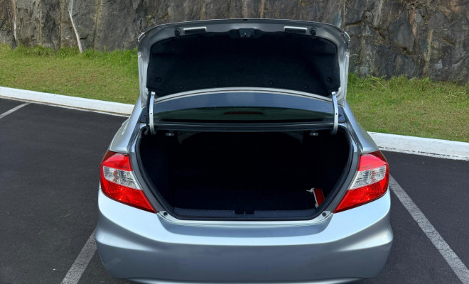 Honda Civic Sedan LXS 1.8/1.8 Flex 16V Mec. 4p 2014 Flex-2