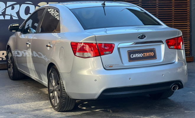 Kia Motors Cerato 1.6  Aut. 2011 Gasolina  Versão top de linha-3