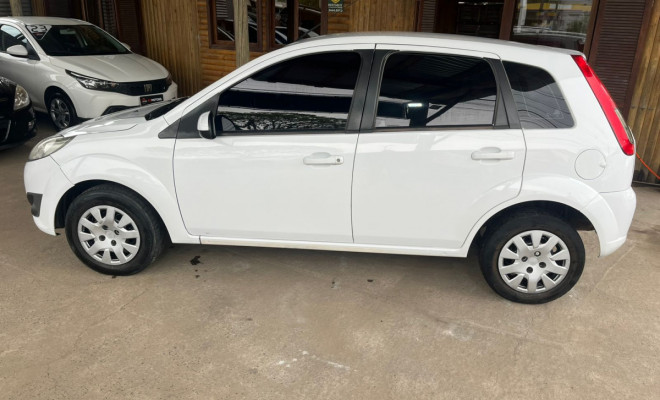 Ford Fiesta 1.6 16V Flex Mec. 5p 2014 Flex-0