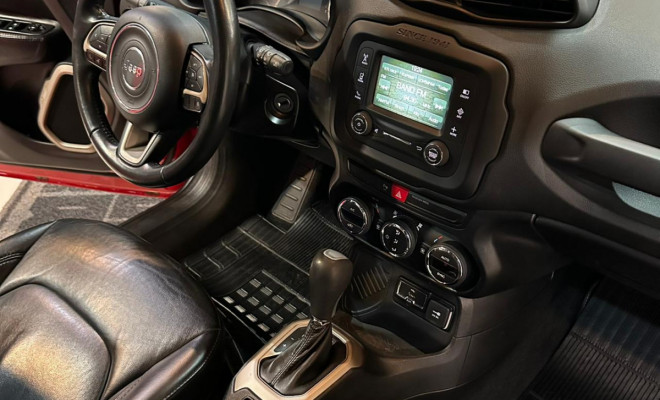 Jeep Renegade Longitude 1.8 4x2 Flex 16V Aut. 2016 Flex-8