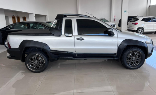 Fiat Strada Adventure 1.8/ 1.8 LOCKER Flex CE 2011 Flex-5