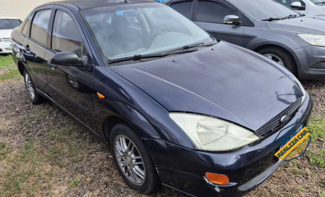 Ford Focus Sedan 2.0 16V/2.0 16V Flex 4p 2001 Flex