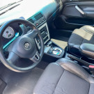 VW - VolksWagen Golf Sportline 2.0 Mi Total F. 8V Tip. 2014 Flex-10
