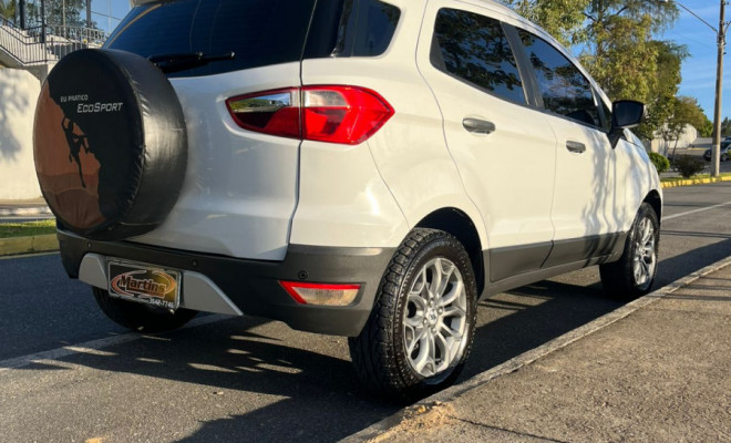 Ford EcoSport FREESTYLE 1.6 16V Flex 5p 2014 Flex-5