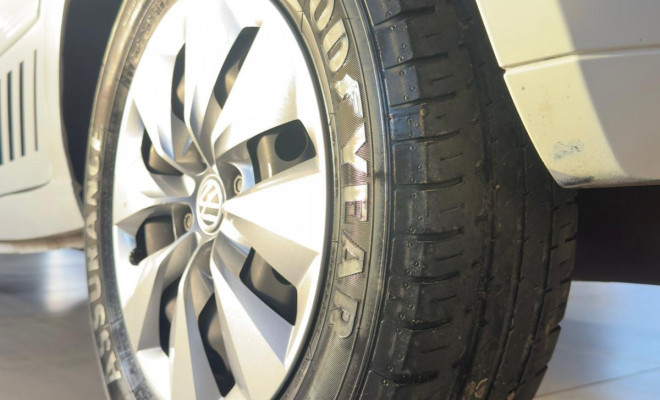 VW - VolksWagen Gol City (Trend)/Titan 1.0 T. Flex 8V 4p 2013 Flex-16