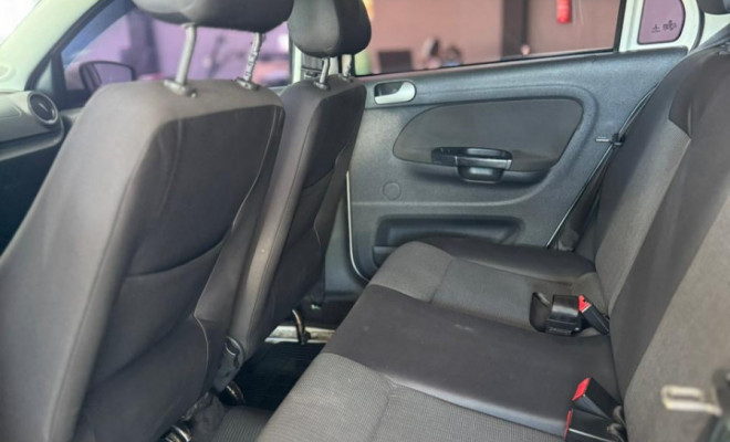 VW - VolksWagen Gol City (Trend)/Titan 1.0 T. Flex 8V 4p 2013 Flex-13