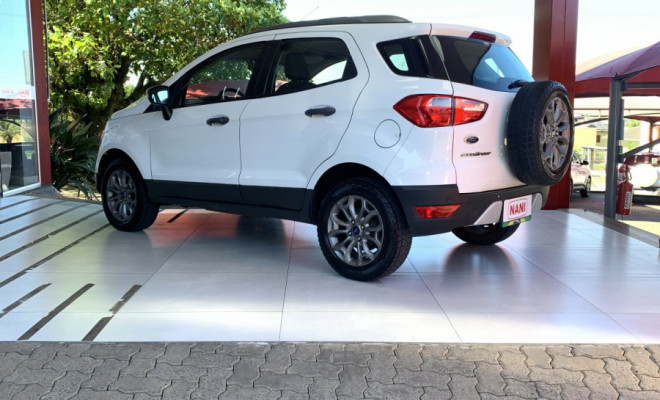 Ford EcoSport FREESTYLE 1.6 16V Flex 5p 2014 Flex-4
