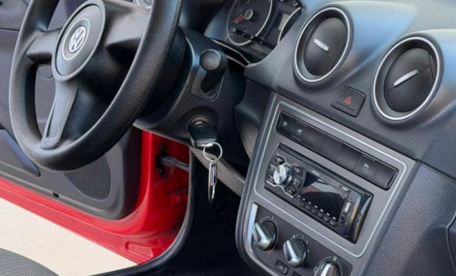 VW - VolksWagen Gol (novo) 1.0 Mi Total Flex 8V 4p 2014 Flex-14